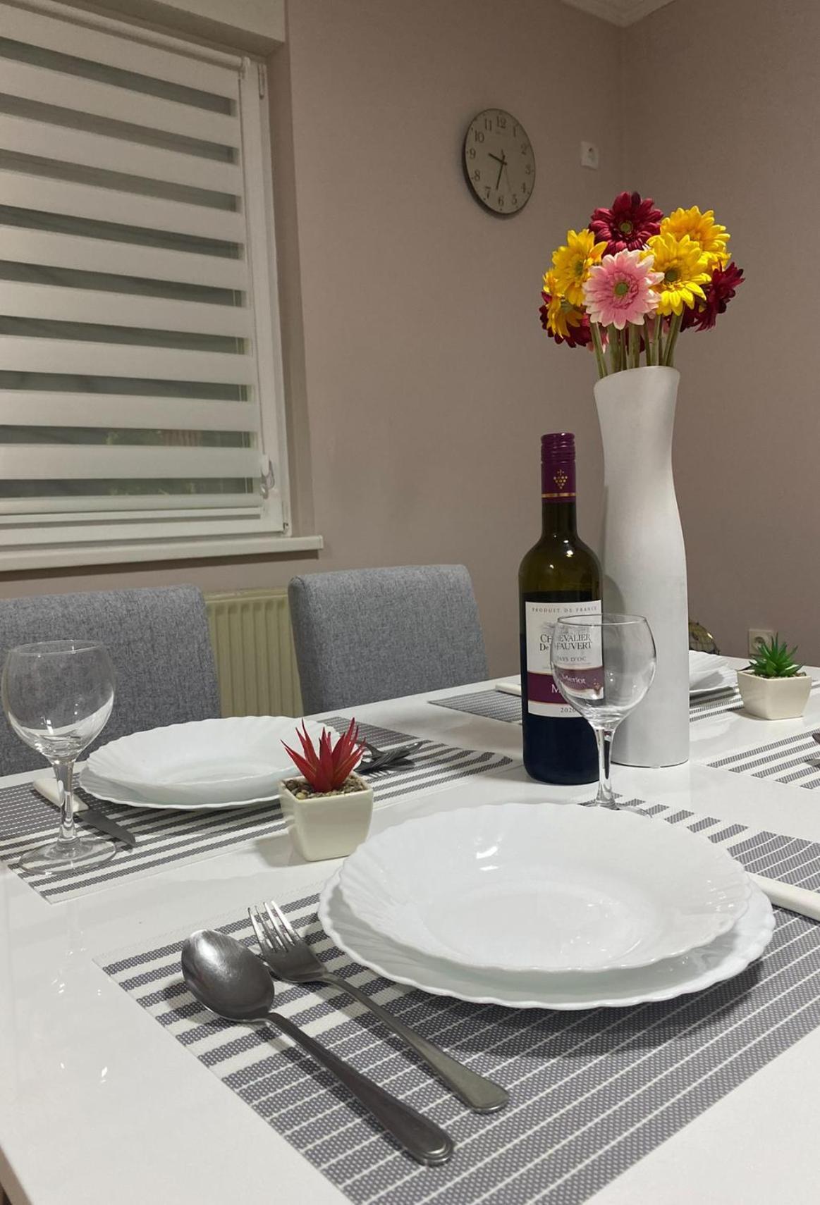 Appartamento di 64 m² con 2 camera Ni Esterno foto